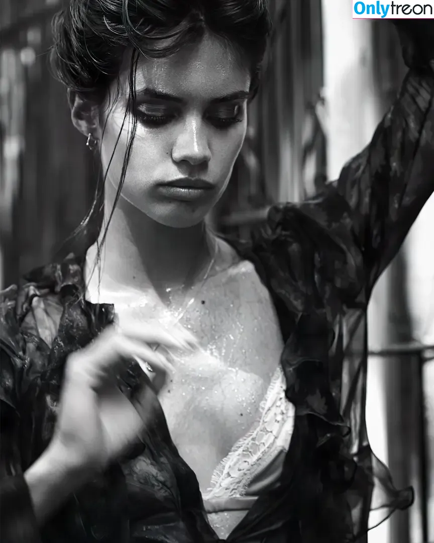 Sara Sampaio nude photo #0383 (SaraSampaio)