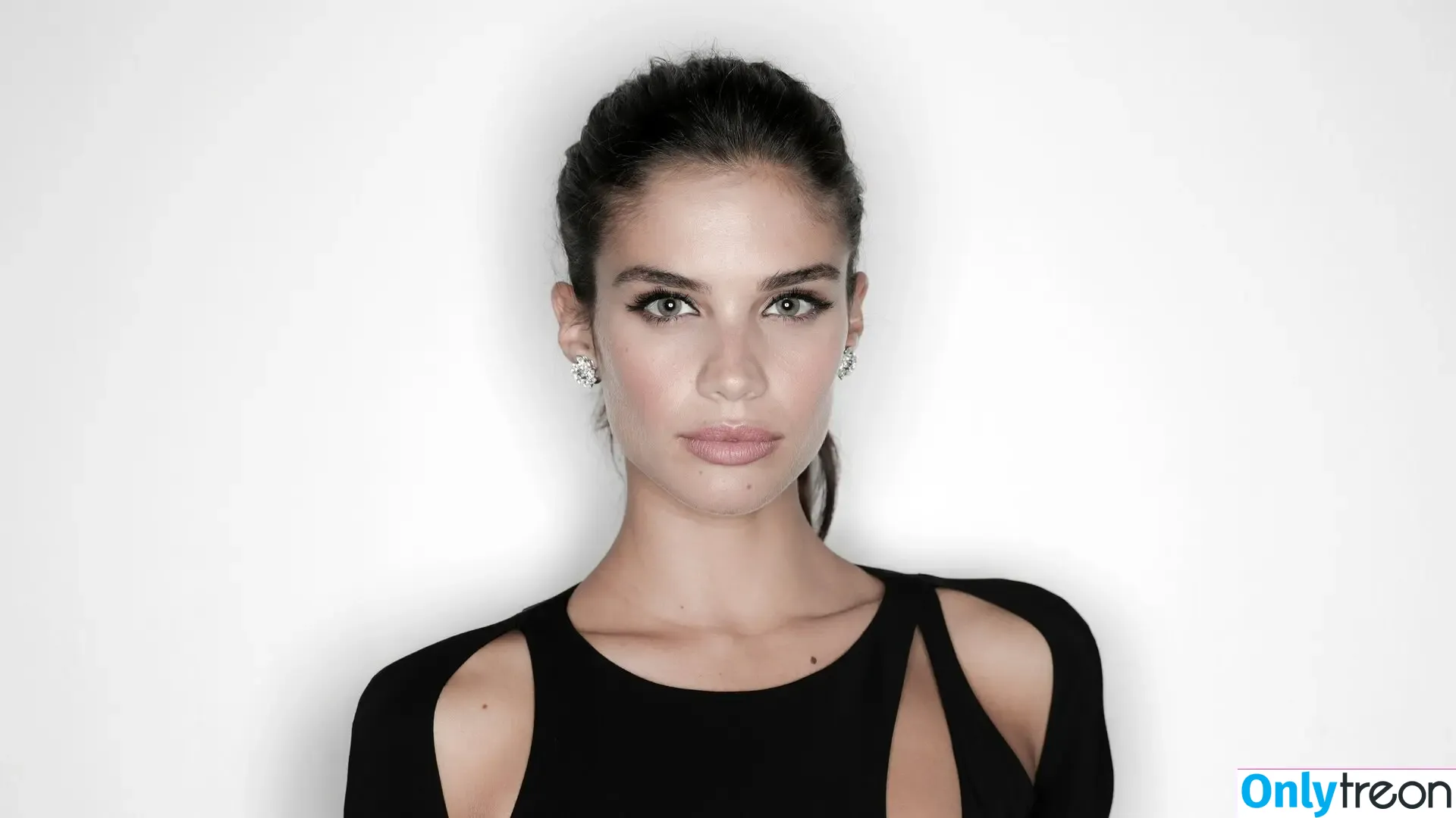 Sara Sampaio nude photo #0704 (SaraSampaio)