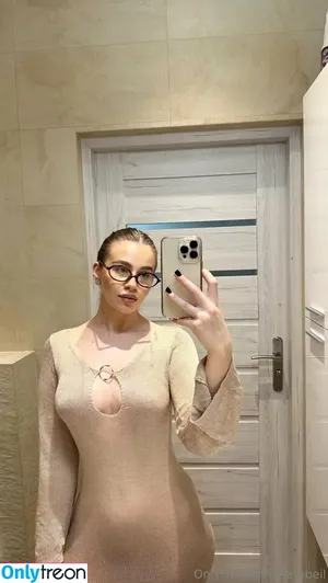 sarabeil / saraashleyb nude photo #0005