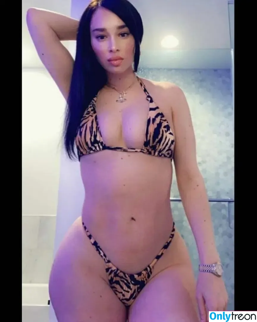 Sarah Fergly nude photo #0001 (sarahfergly_)