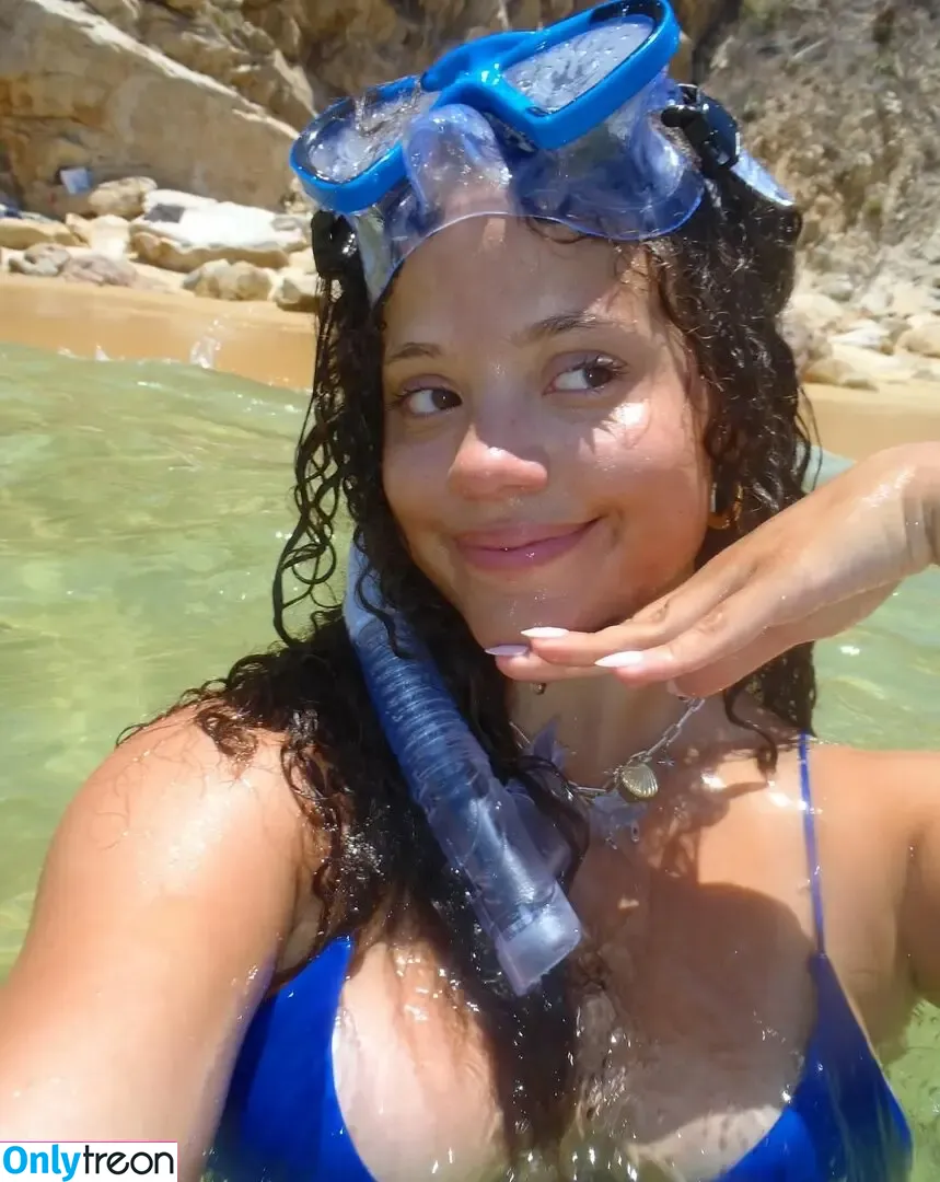 Sarah Jeffery nude photo #0130 (lazy_lewds55 / sarahmjeffery)