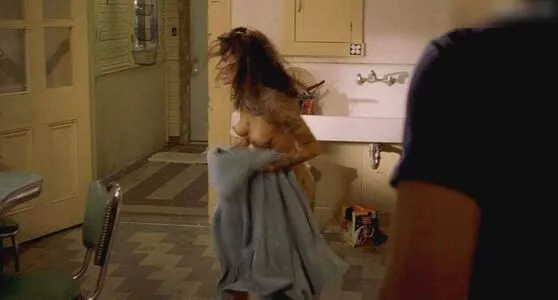 Sarah Shahi / SarahShahi nude photo #0198