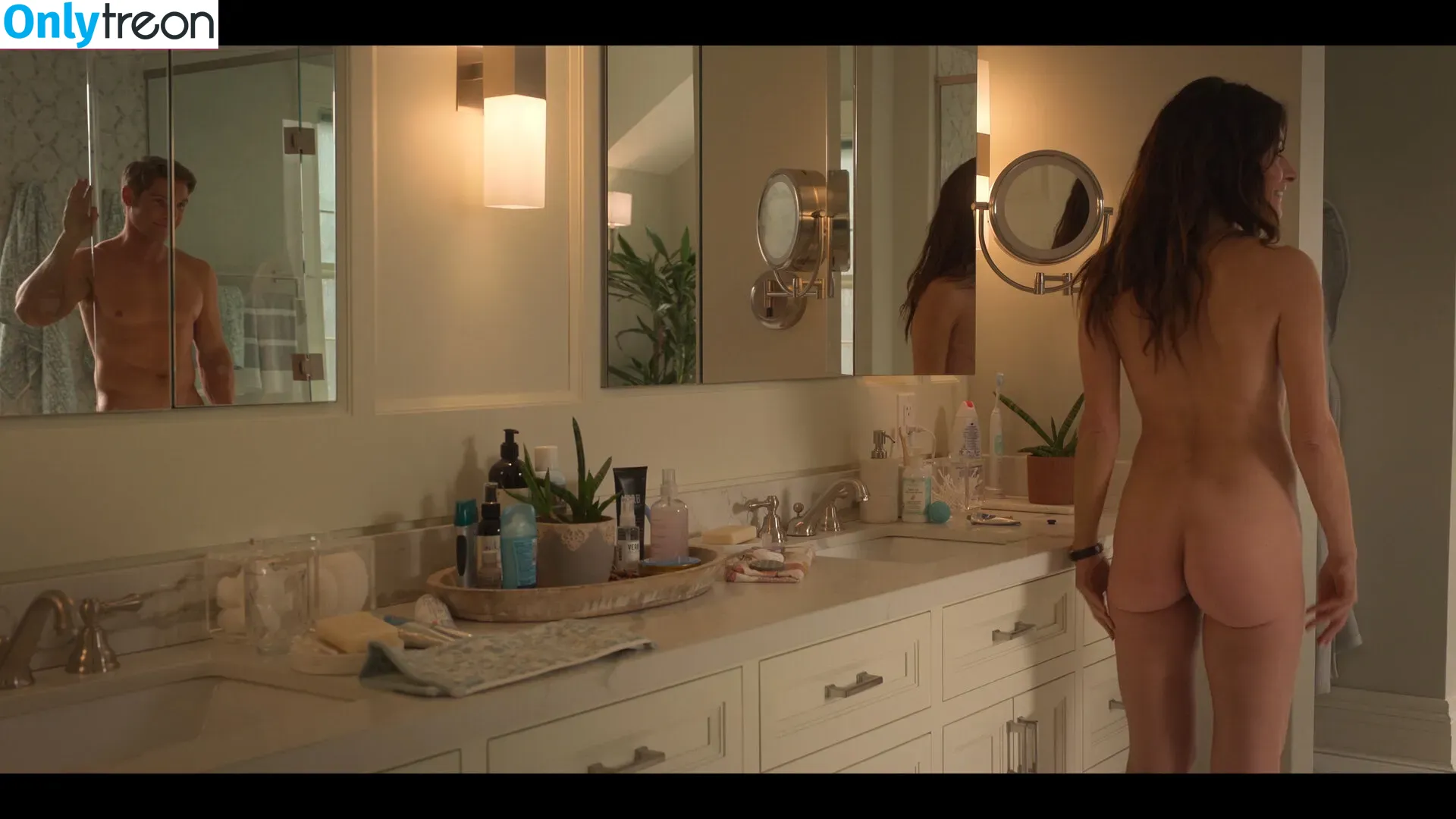 Sarah Shahi nude photo #0044 (SarahShahi)