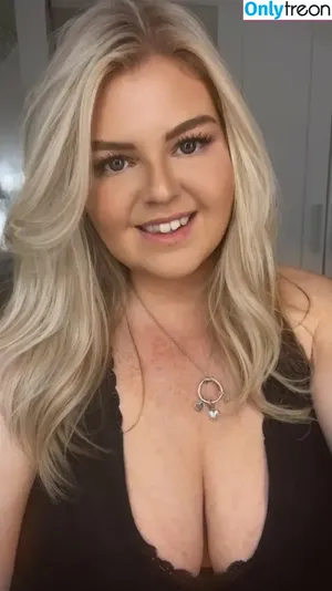 SarahLouxxx / Sarahlou011291x / Sarahx1991x / sarahlou91xxx nude photo #0011