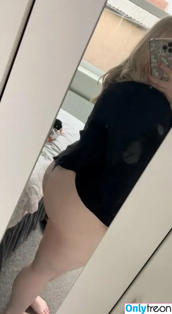 SarahLouxxx nude photo #0004 (Sarahlou011291x / Sarahx1991x / sarahlou91xxx)