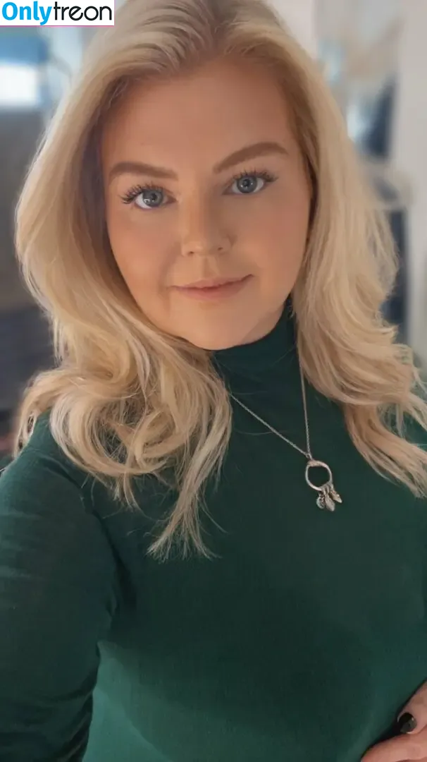 SarahLouxxx nude photo #0007 (Sarahlou011291x / Sarahx1991x / sarahlou91xxx)