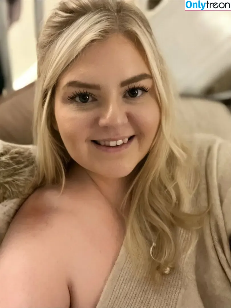 SarahLouxxx nude photo #0012 (Sarahlou011291x / Sarahx1991x / sarahlou91xxx)