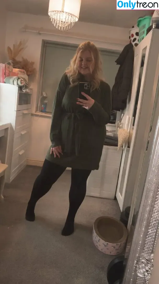 SarahLouxxx nude photo #0027 (Sarahlou011291x / Sarahx1991x / sarahlou91xxx)