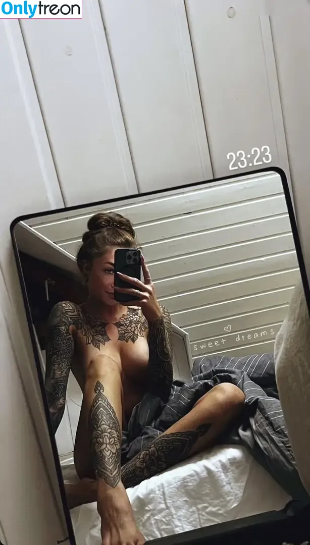 sarahmeeeow nude photo #0228 (u250919744)