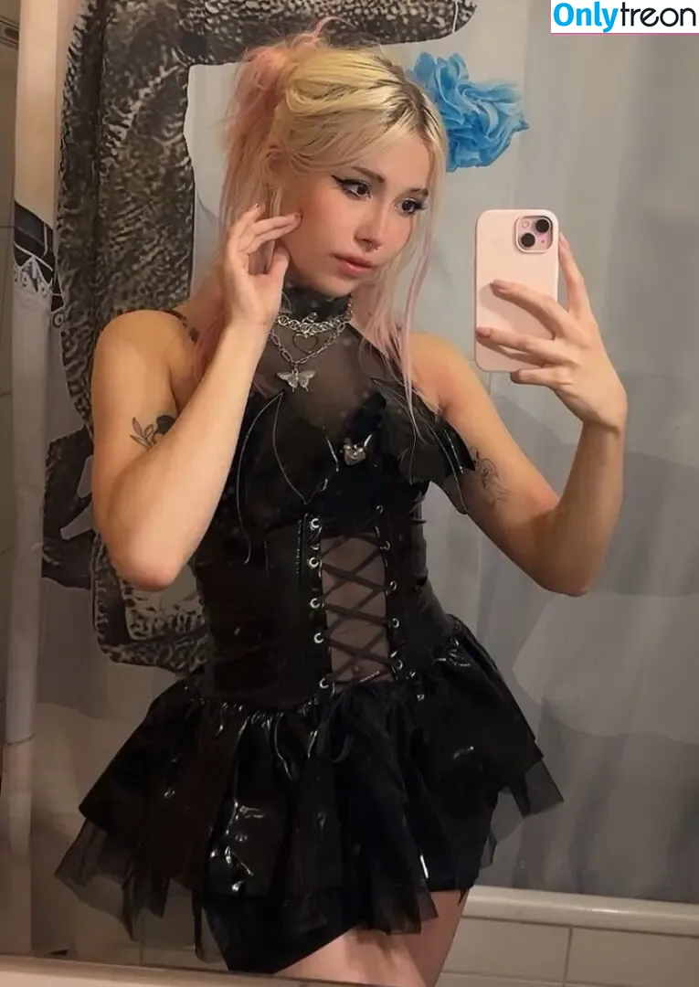 Sarahtoninx9_ nude photo #0206 (Sarahtoninx9_)