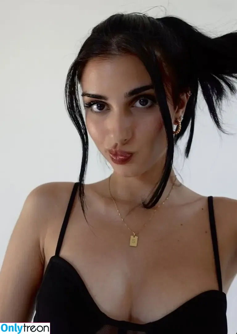 Sararslan nude photo #0018 (Sararslan)