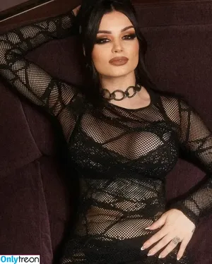 Saraya Bevis / realpaigewwe nude photo #0412