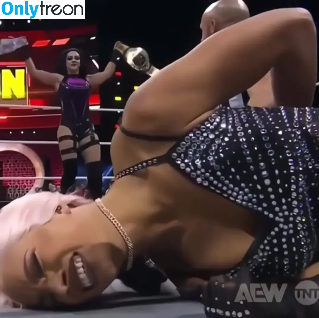 Sasha Banks nude photo #0655 (sashabankswwe / soxysasha)