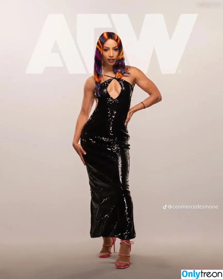 Sasha Banks nude photo #0670 (sashabankswwe / soxysasha)