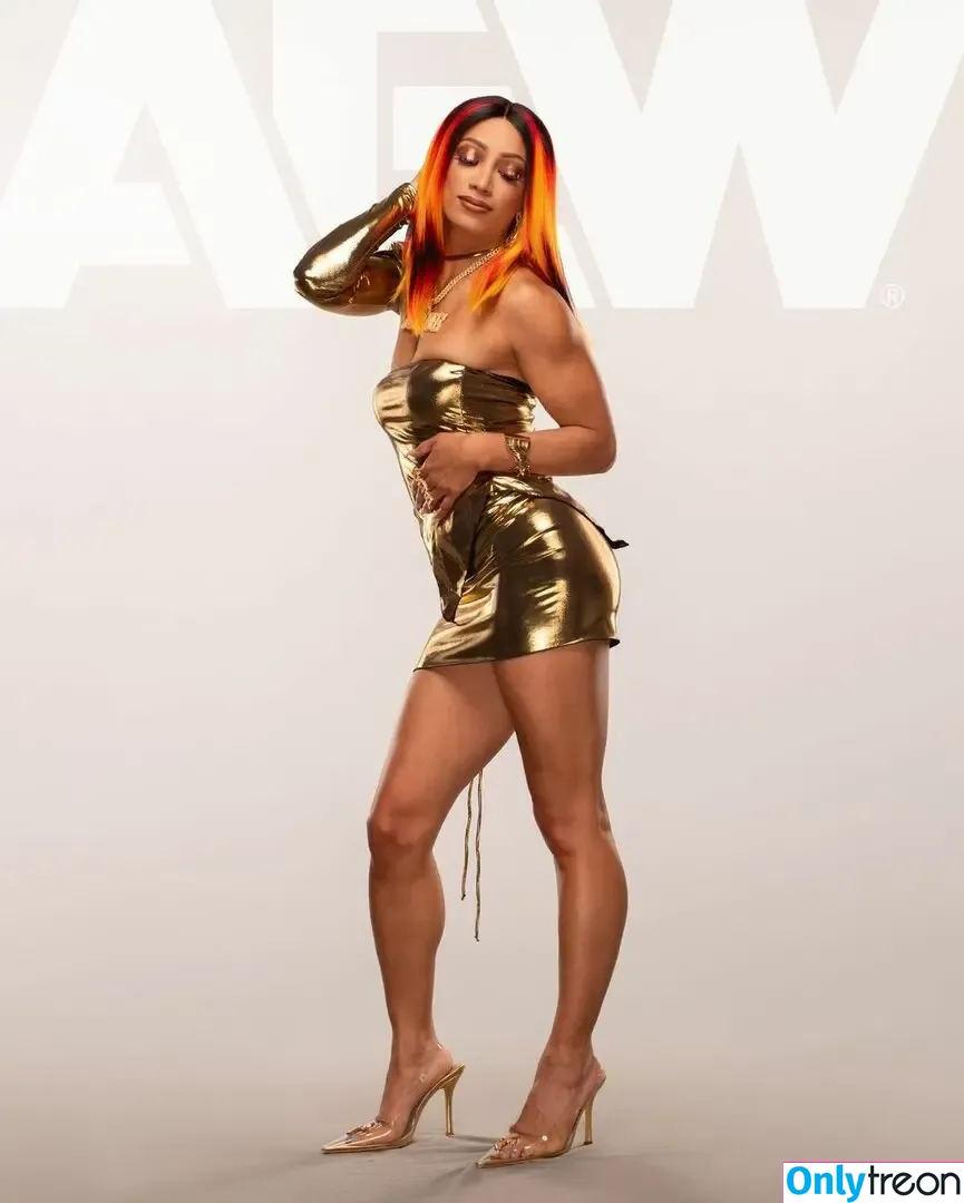 Sasha Banks nude photo #0677 (sashabankswwe / soxysasha)