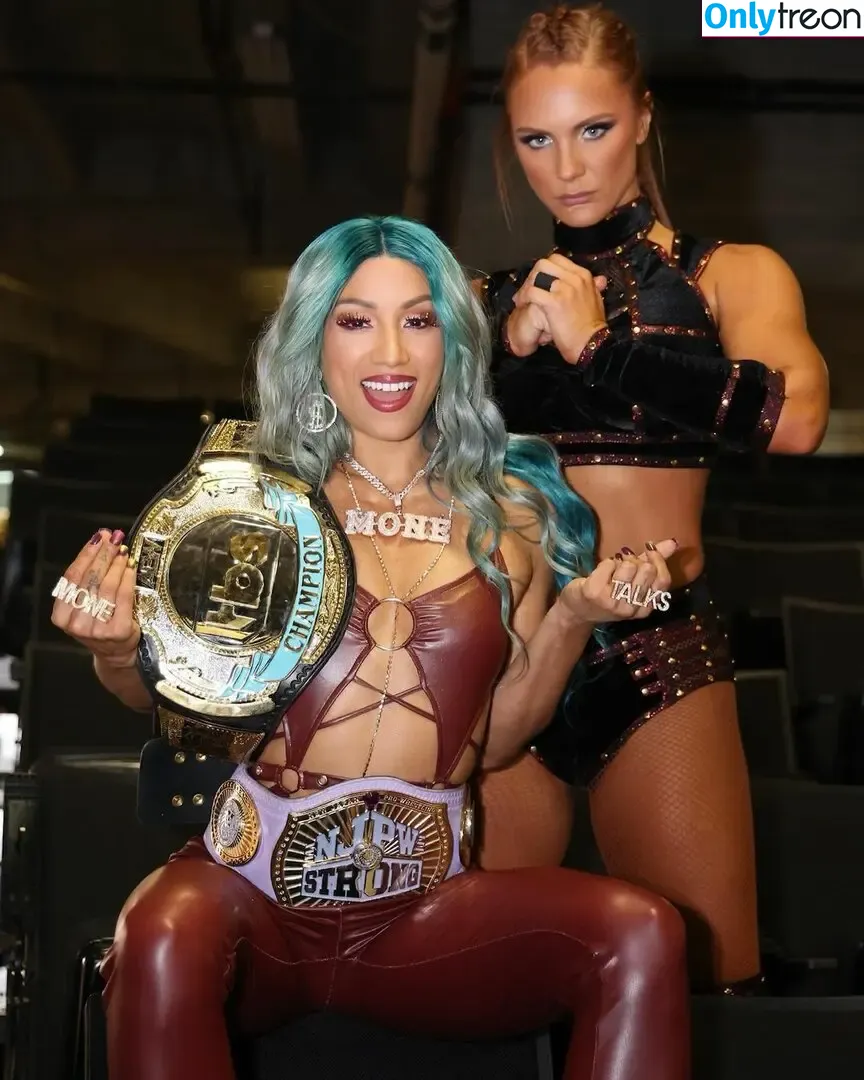 Sasha Banks nude photo #0688 (sashabankswwe / soxysasha)