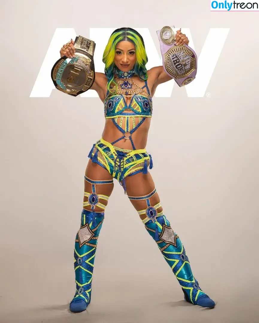 Sasha Banks nude photo #0693 (sashabankswwe / soxysasha)