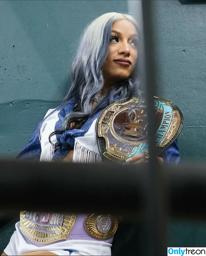 Sasha Banks nude photo #0705 (sashabankswwe / soxysasha)