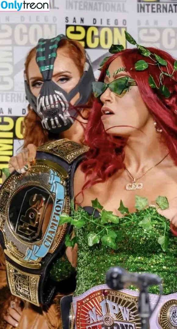 Sasha Banks nude photo #0725 (sashabankswwe / soxysasha)