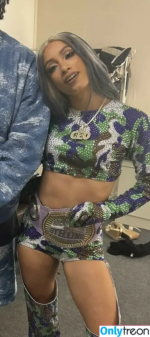 Sasha Banks nude photo #0775 (sashabankswwe / soxysasha)