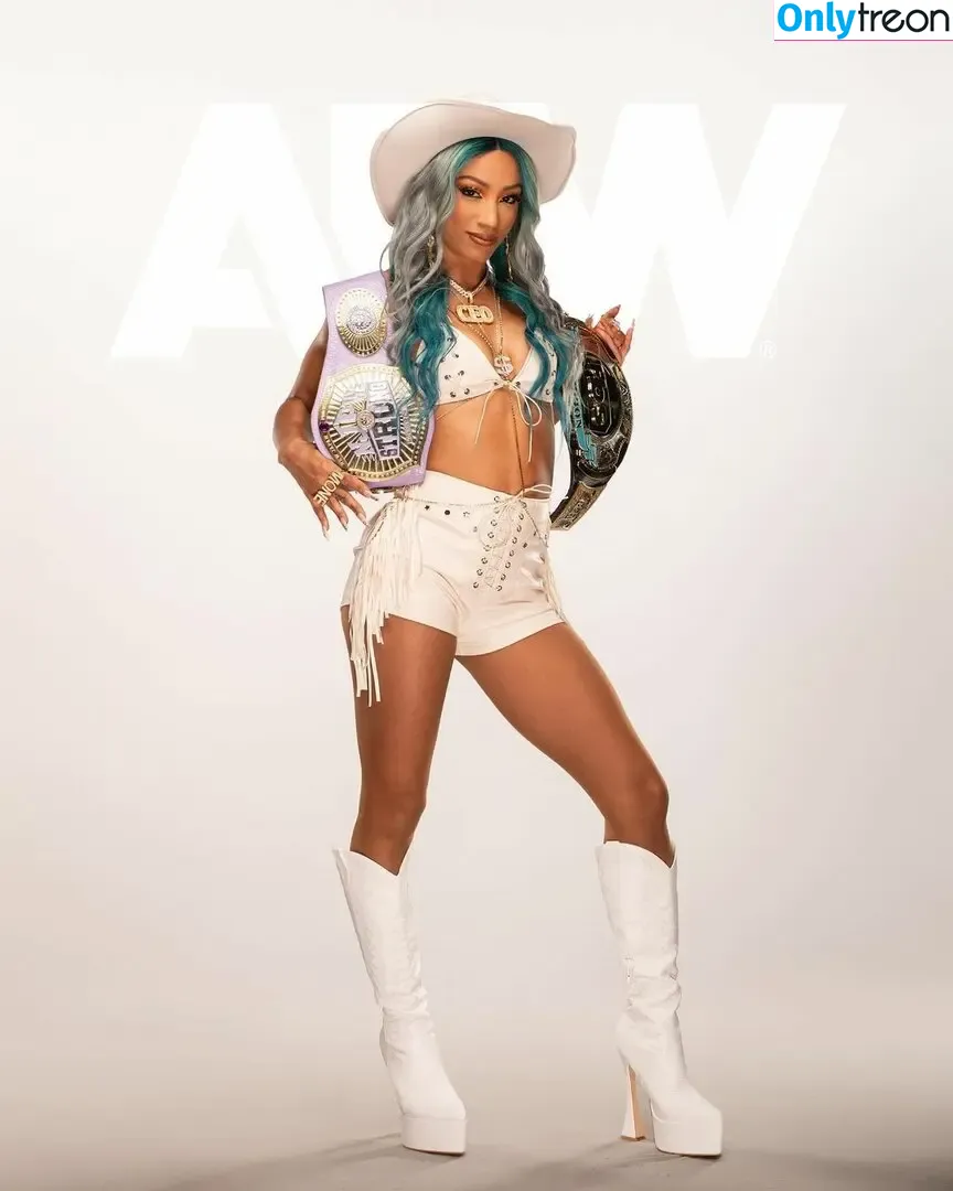 Sasha Banks nude photo #0779 (sashabankswwe / soxysasha)