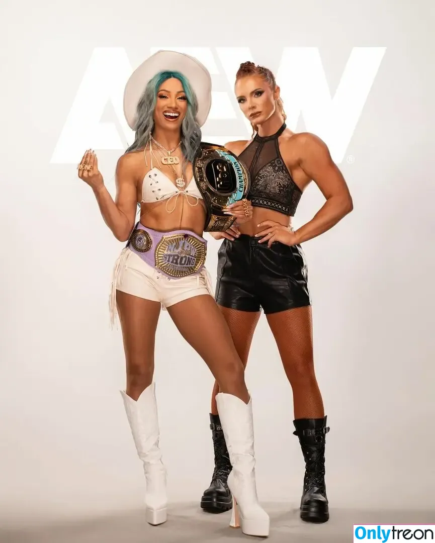 Sasha Banks nude photo #0783 (sashabankswwe / soxysasha)