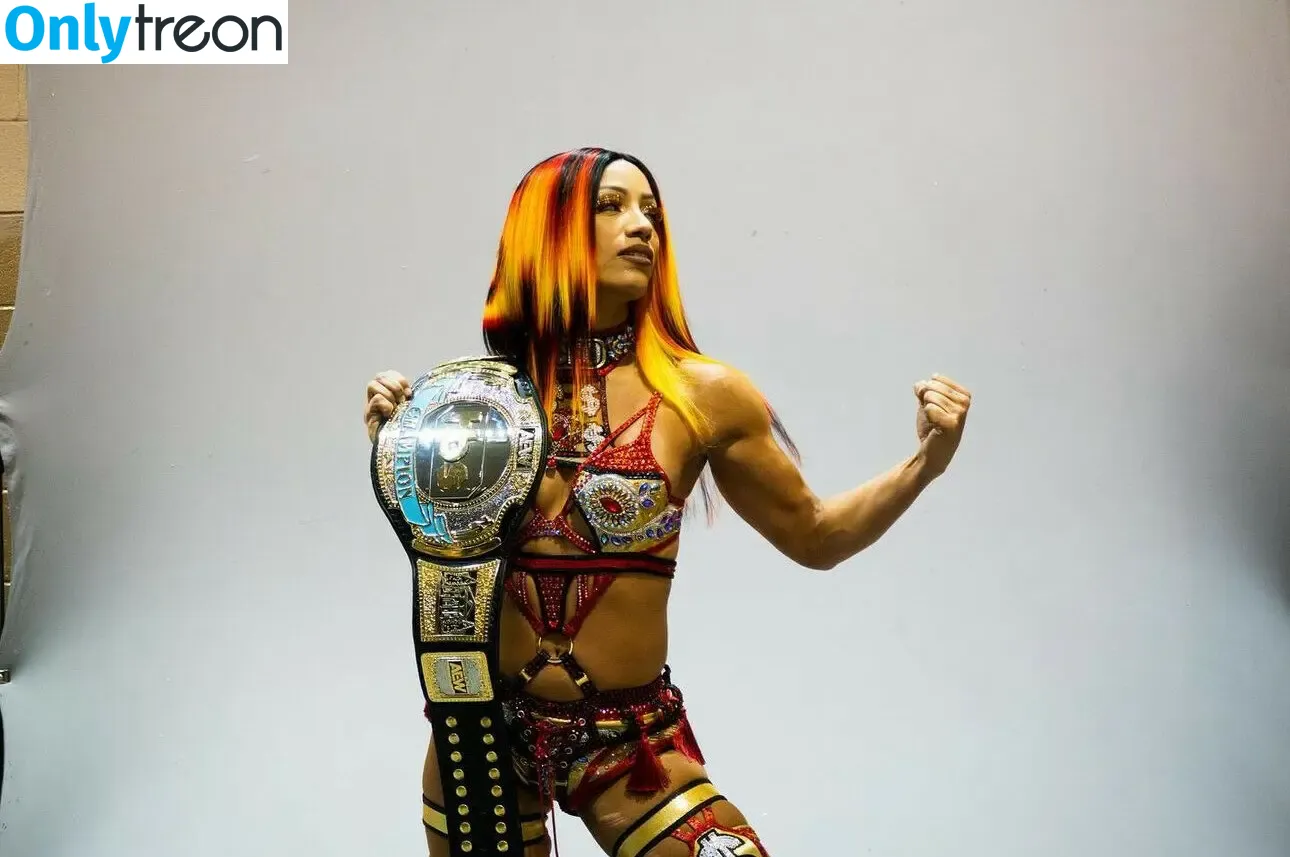 Sasha Banks nude photo #0789 (sashabankswwe / soxysasha)