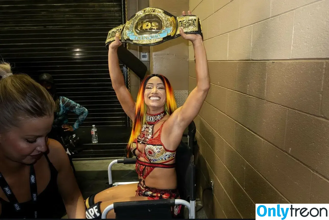 Sasha Banks nude photo #0791 (sashabankswwe / soxysasha)