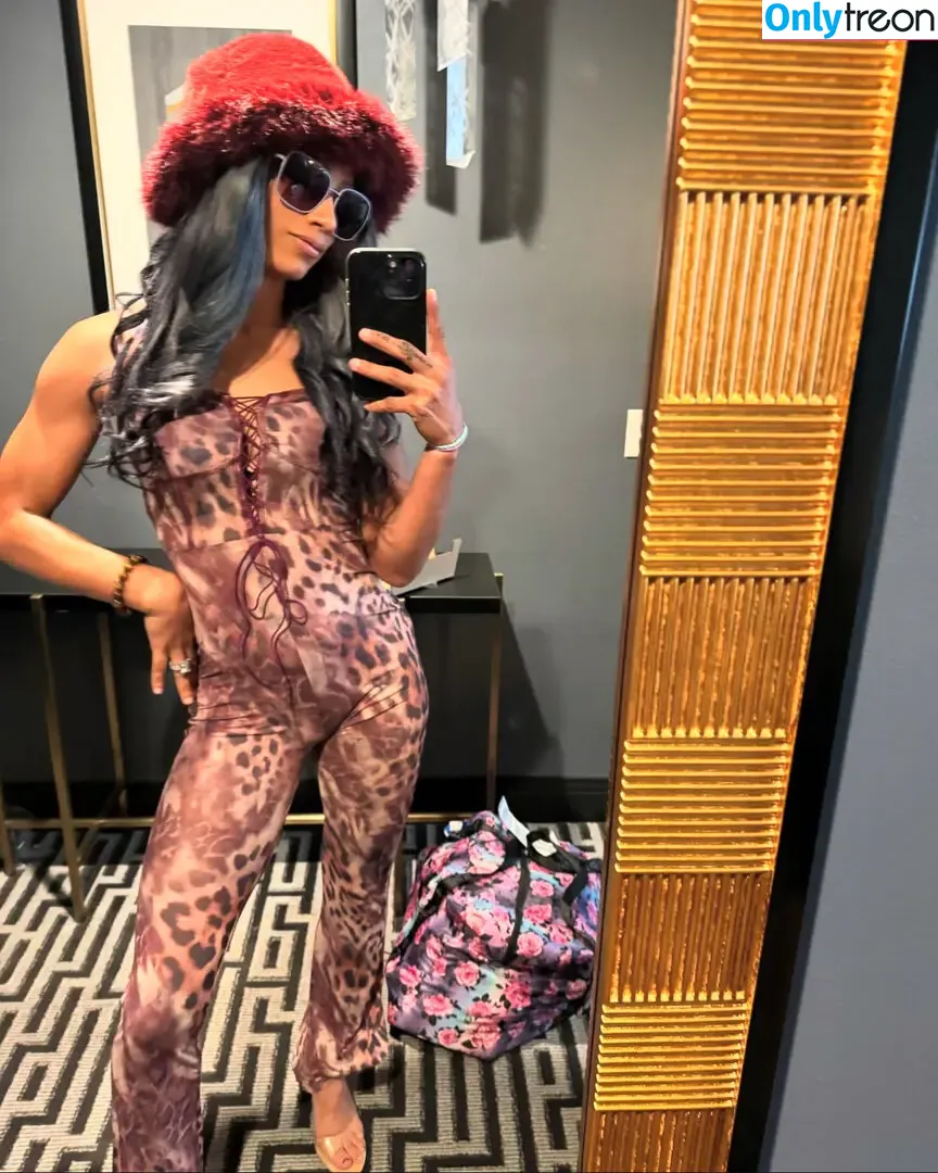 Sasha Banks nude photo #0835 (sashabankswwe / soxysasha)