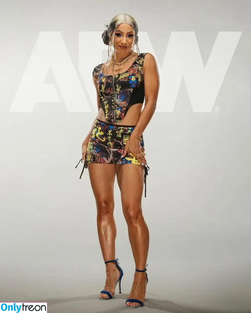 Sasha Banks nude photo #0870 (sashabankswwe / soxysasha)