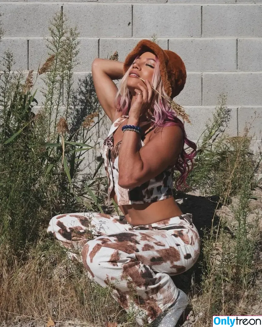 Sasha Banks nude photo #1017 (sashabankswwe / soxysasha)