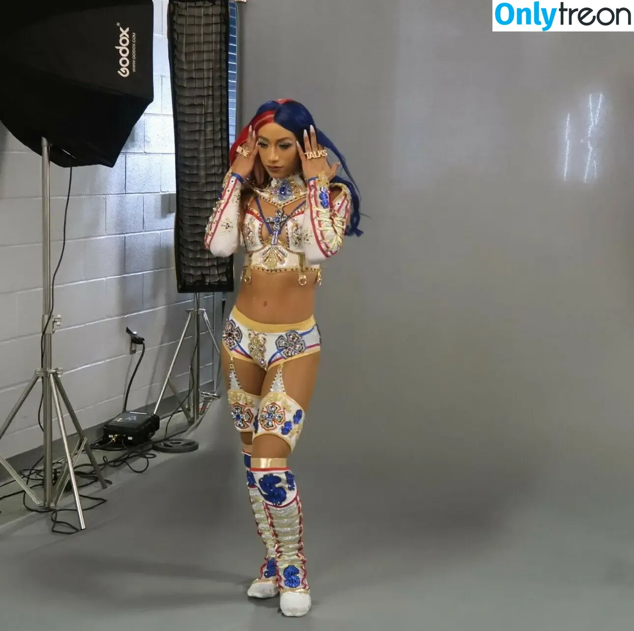 Sasha Banks nude photo #1036 (sashabankswwe / soxysasha)