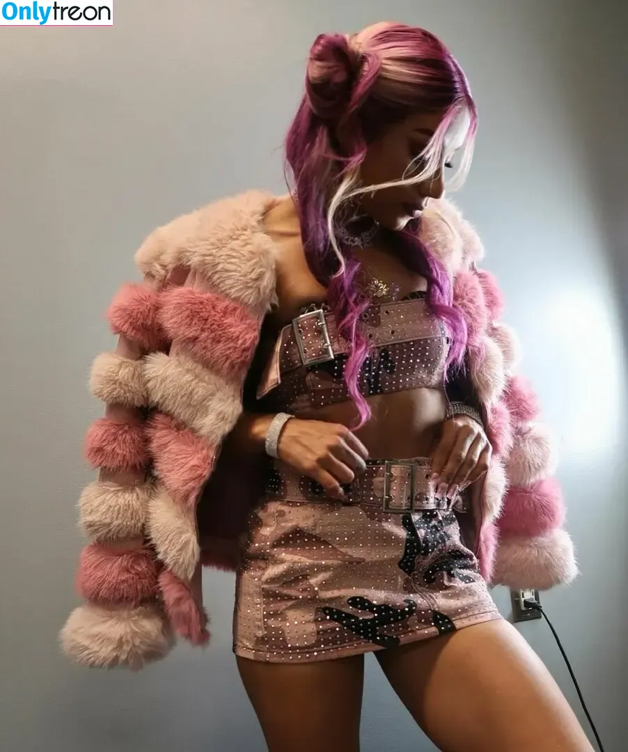 Sasha Banks nude photo #1075 (sashabankswwe / soxysasha)