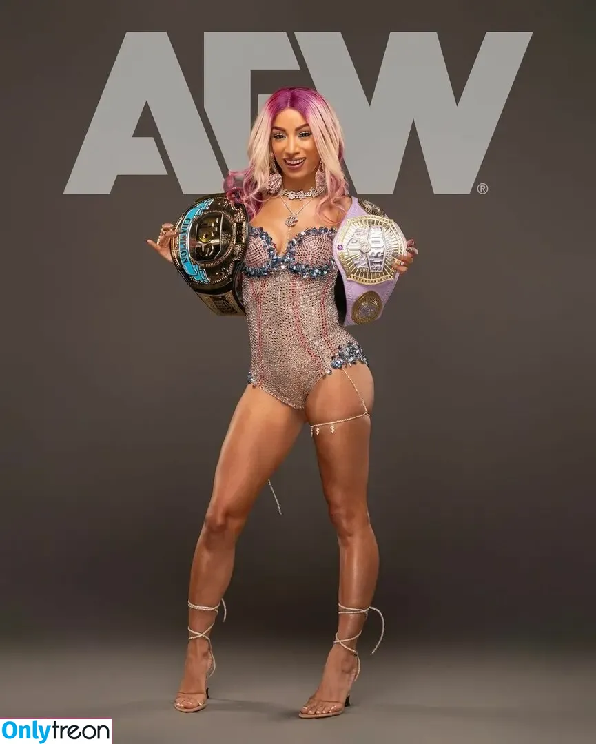 Sasha Banks nude photo #1103 (sashabankswwe / soxysasha)