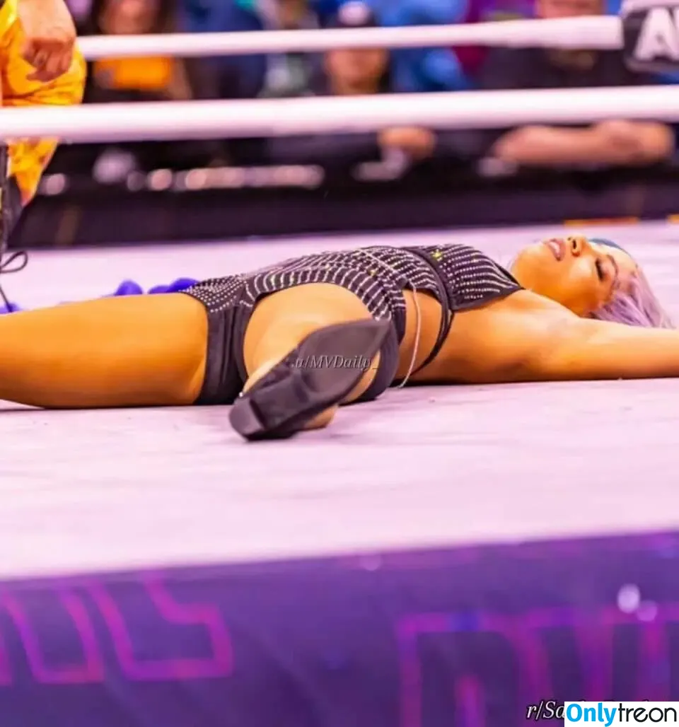 Sasha Banks nude photo #1107 (sashabankswwe / soxysasha)