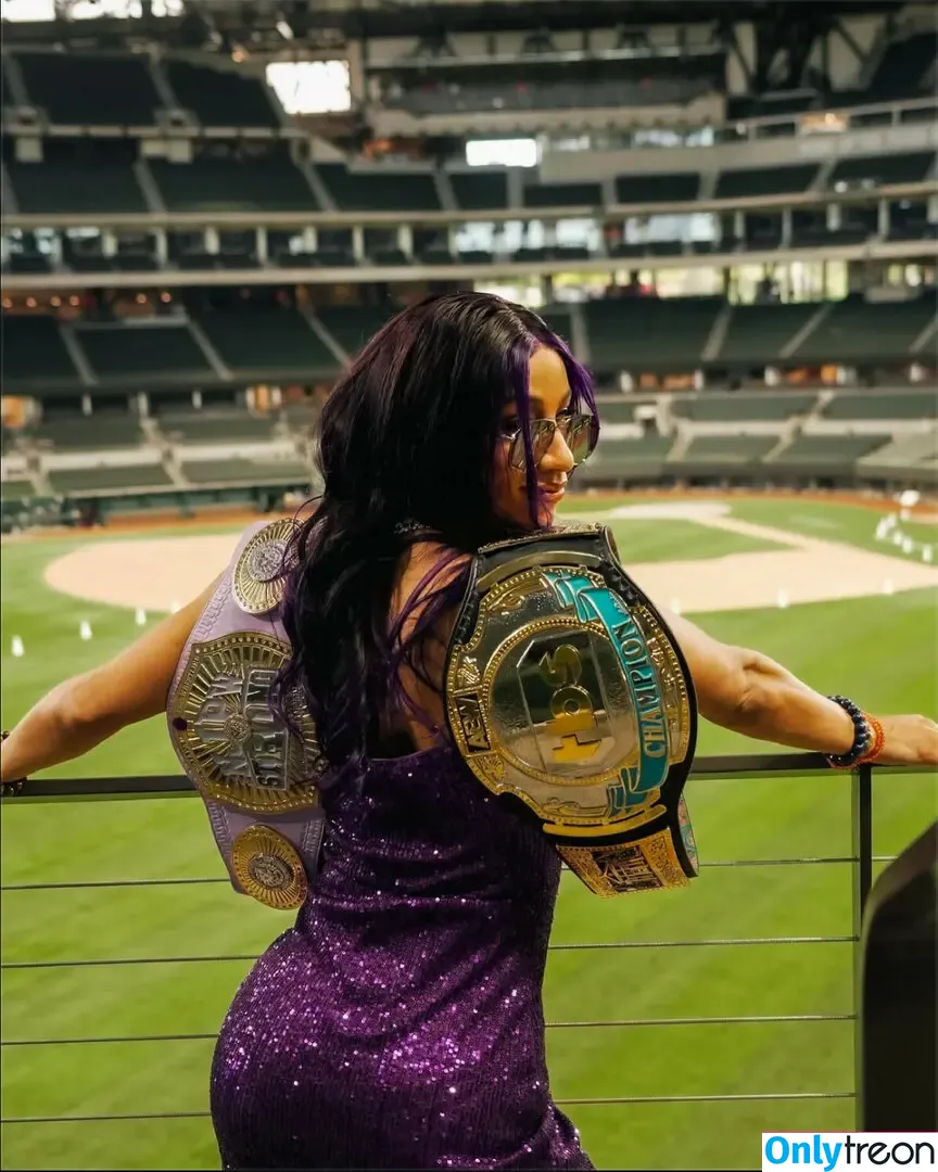 Sasha Banks nude photo #1183 (sashabankswwe / soxysasha)
