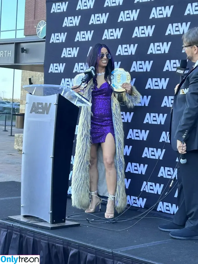 Sasha Banks nude photo #1199 (sashabankswwe / soxysasha)
