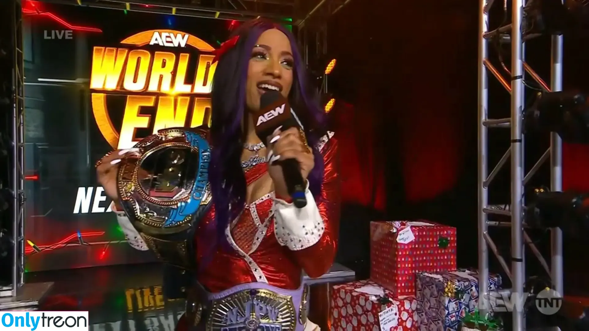 Sasha Banks nude photo #1254 (sashabankswwe / soxysasha)
