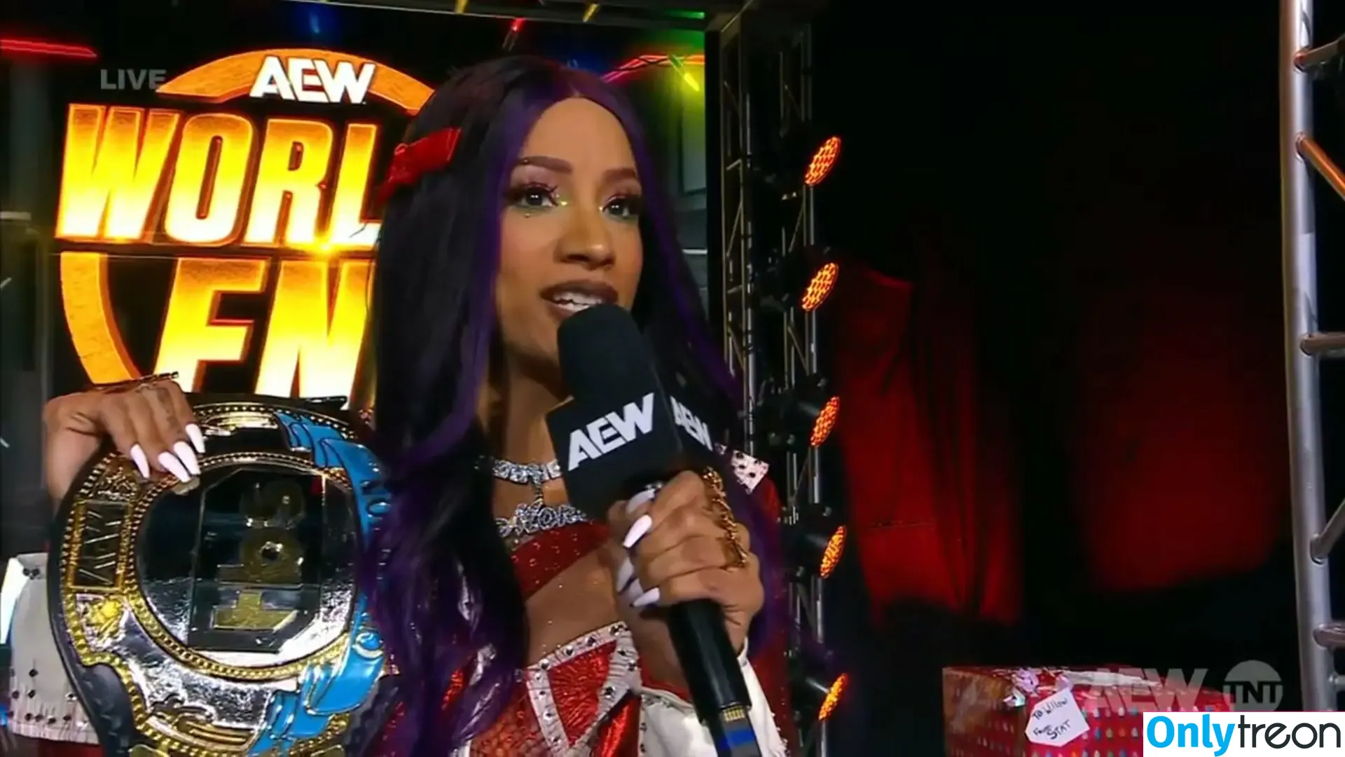 Sasha Banks nude photo #1257 (sashabankswwe / soxysasha)