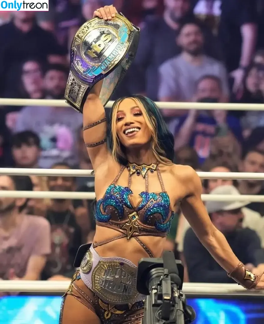 Sasha Banks nude photo #1282 (sashabankswwe / soxysasha)