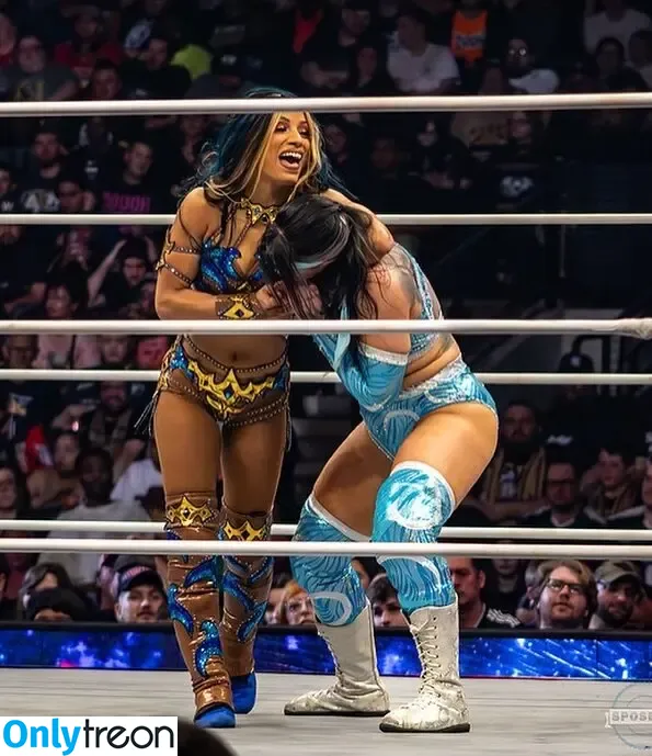 Sasha Banks nude photo #1317 (sashabankswwe / soxysasha)
