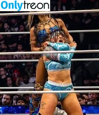 Sasha Banks nude photo #1319 (sashabankswwe / soxysasha)