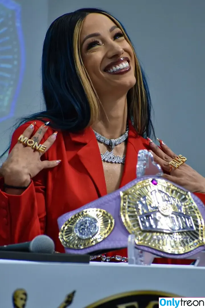 Sasha Banks nude photo #1342 (sashabankswwe / soxysasha)