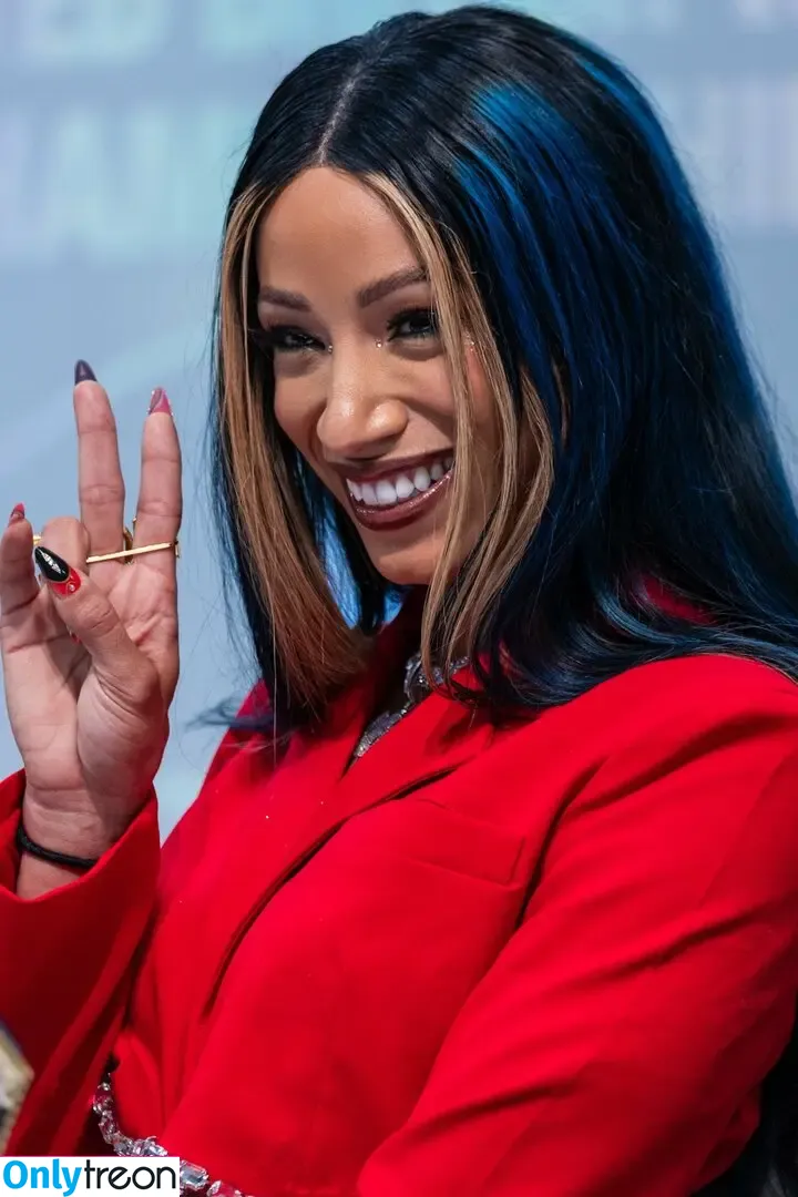 Sasha Banks nude photo #1343 (sashabankswwe / soxysasha)