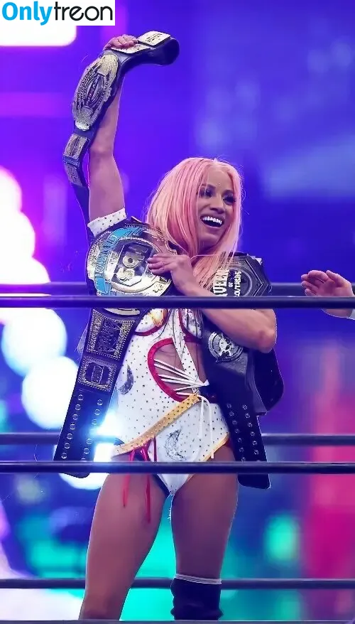Sasha Banks nude photo #1353 (sashabankswwe / soxysasha)