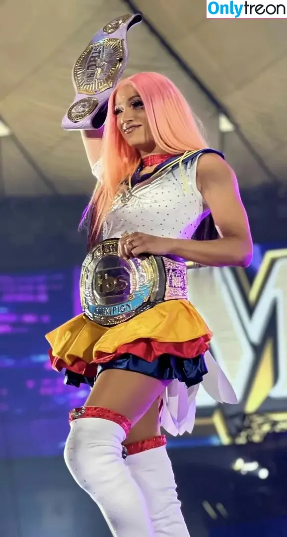 Sasha Banks nude photo #1373 (sashabankswwe / soxysasha)
