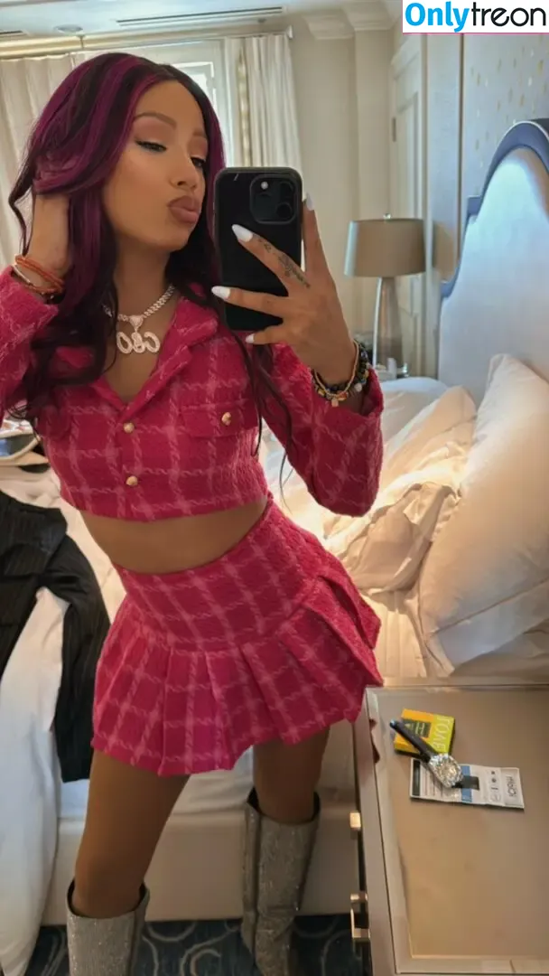Sasha Banks nude photo #1494 (sashabankswwe / soxysasha)