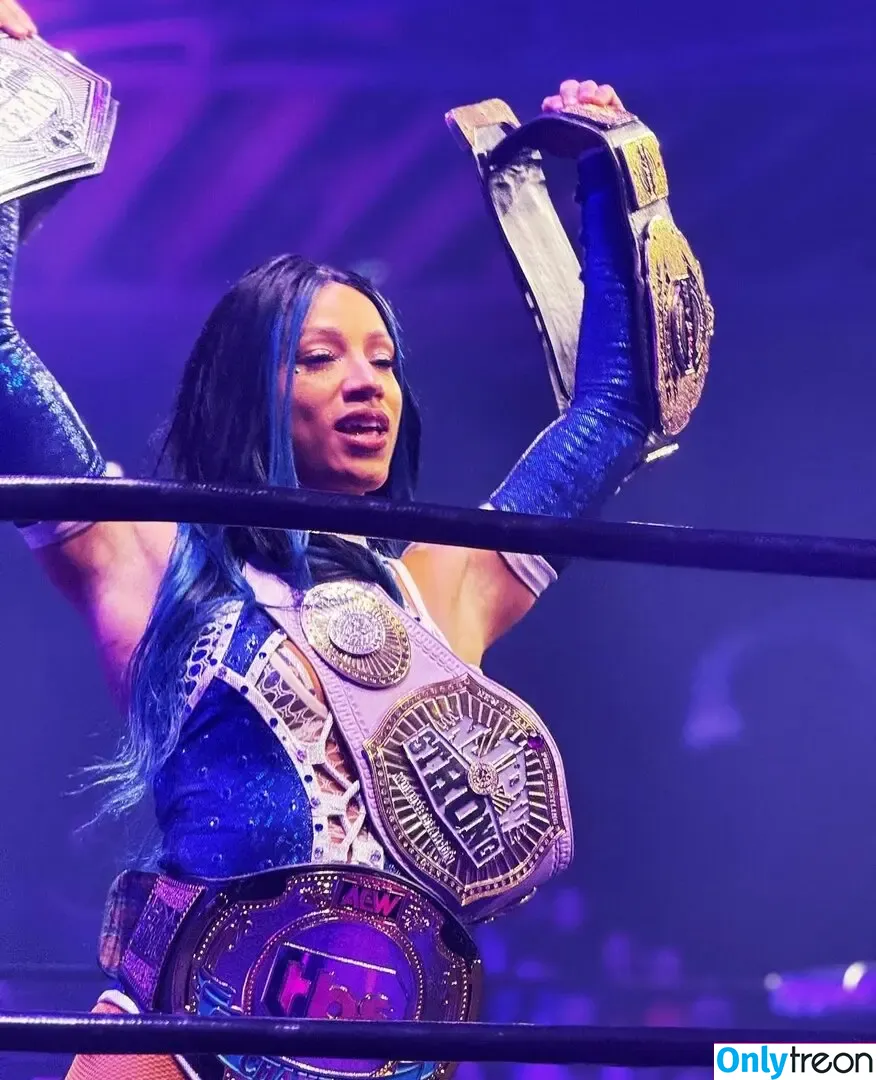 Sasha Banks nude photo #1625 (sashabankswwe / soxysasha)