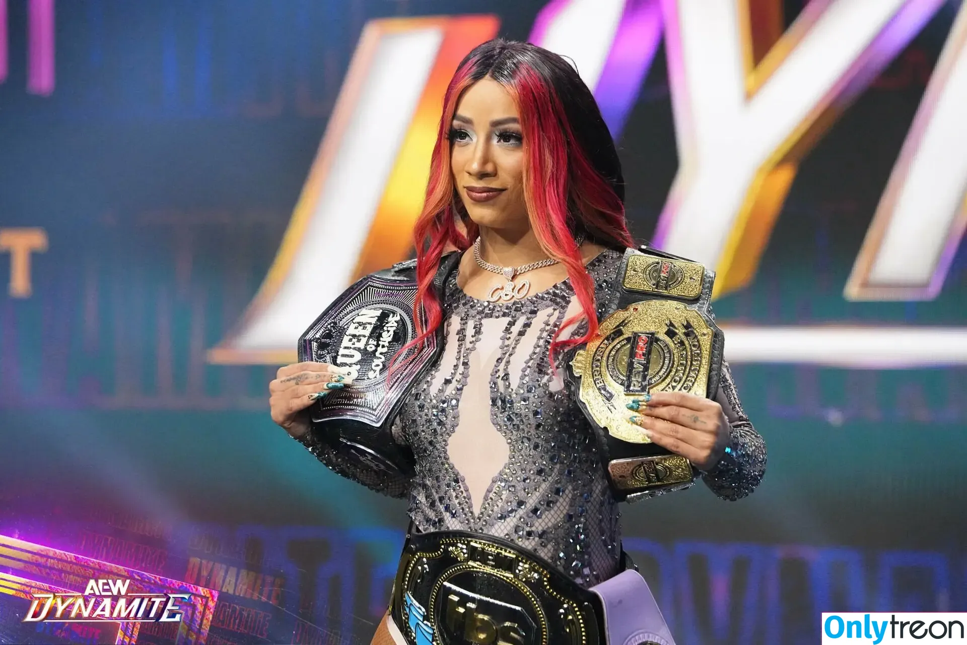 Sasha Banks nude photo #1627 (sashabankswwe / soxysasha)