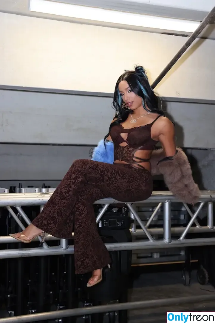 Sasha Banks nude photo #1636 (sashabankswwe / soxysasha)